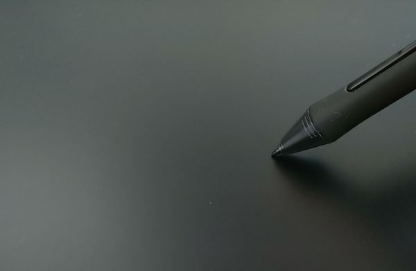 【HUION H610PRO V2】ペンは滑るような描き心地