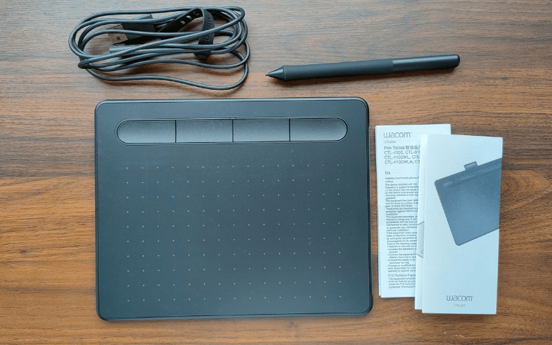 【ワコム Intuos Small】パッケージの中身
