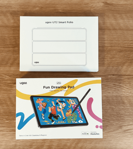ugee「Fun Drawing Pad UT2」の本体とケース